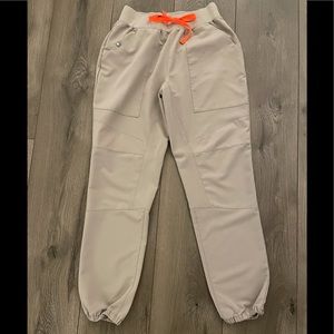 Figs Women’s Joggers XS in Khaki gently worn!